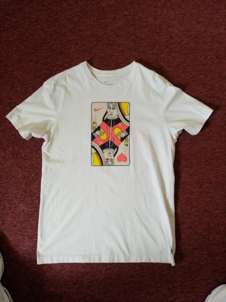 nike queen of hearts t shirt
